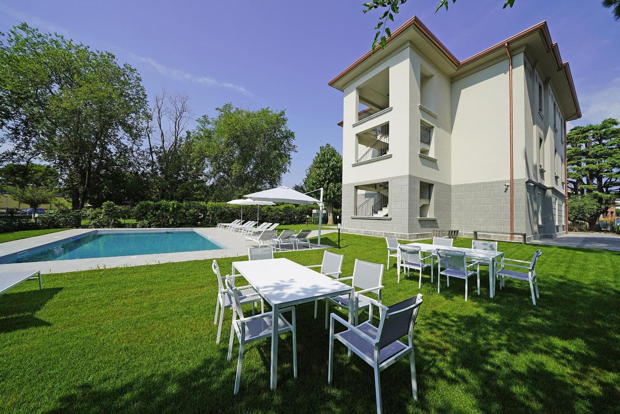 Villa Caterina Apartments By Wonderful Italy Desenzano del Garda Luaran gambar