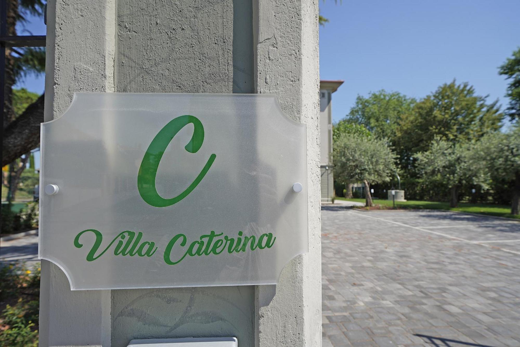 Villa Caterina Apartments By Wonderful Italy Desenzano del Garda Luaran gambar