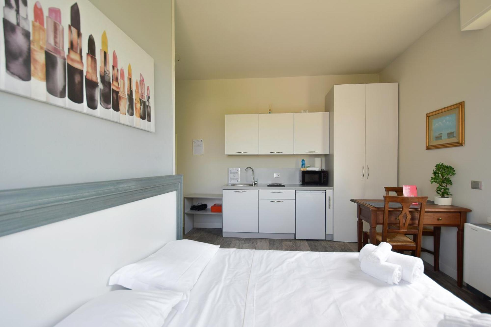 Villa Caterina Apartments By Wonderful Italy Desenzano del Garda Luaran gambar