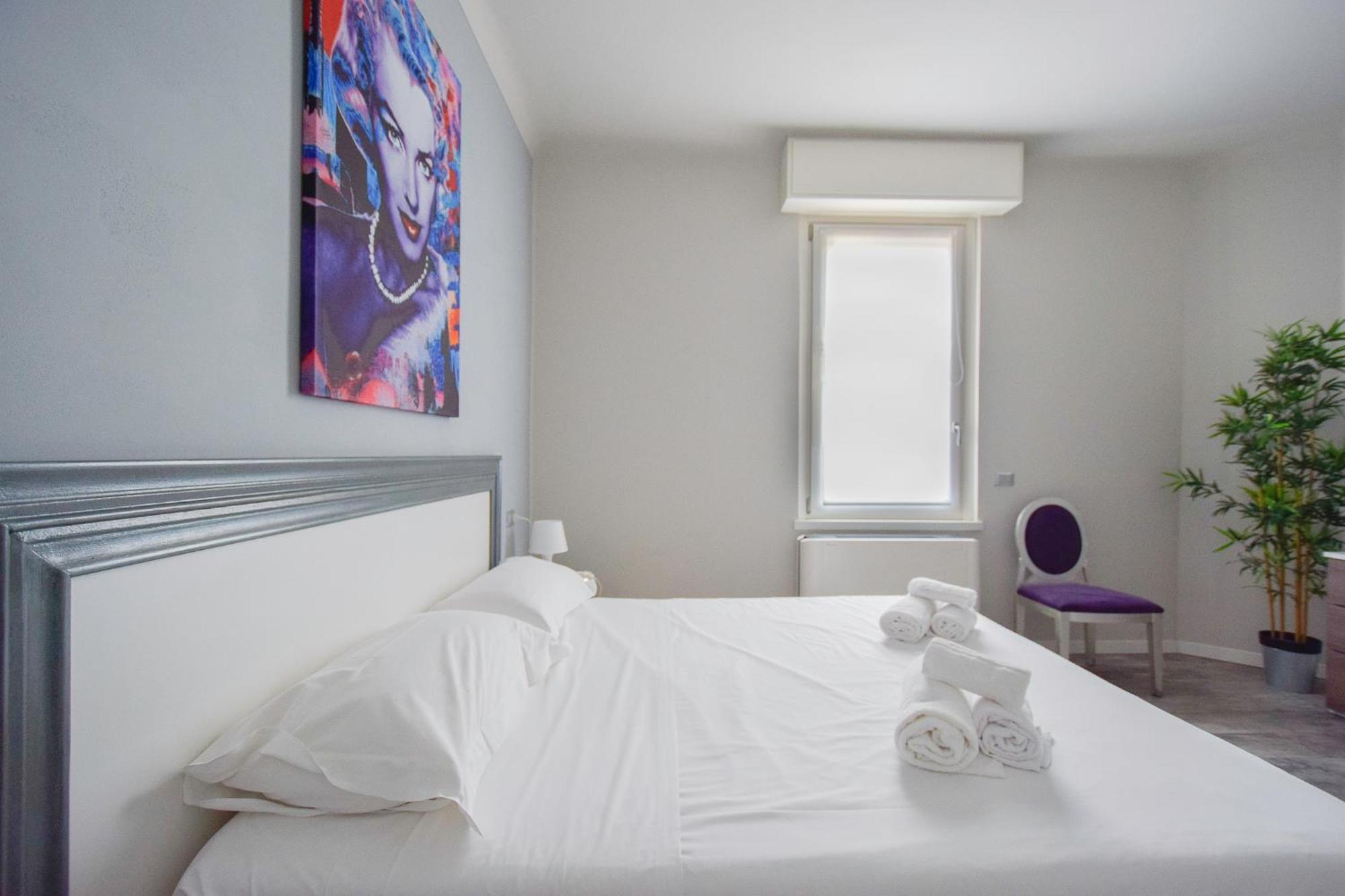 Villa Caterina Apartments By Wonderful Italy Desenzano del Garda Luaran gambar