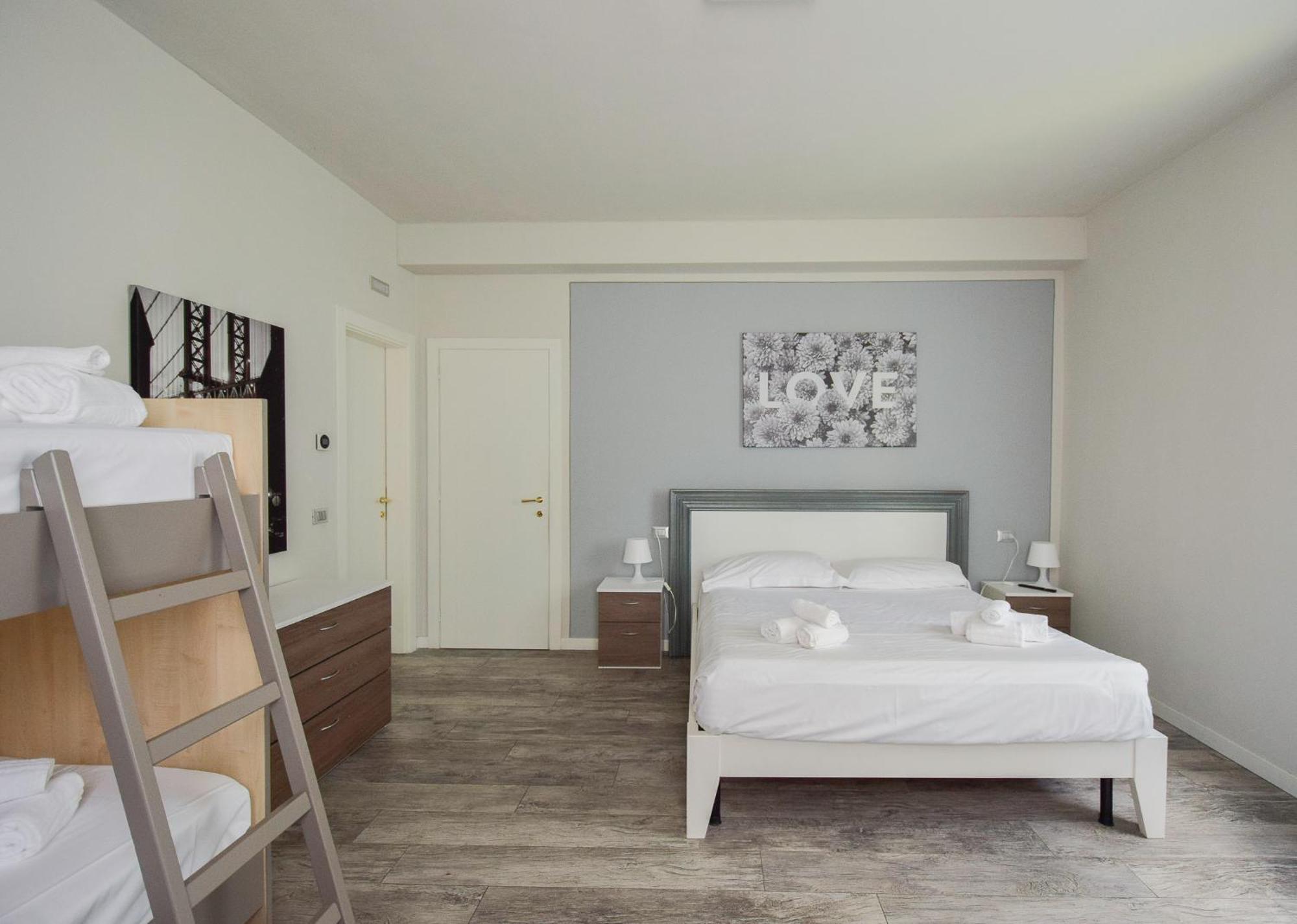 Villa Caterina Apartments By Wonderful Italy Desenzano del Garda Luaran gambar